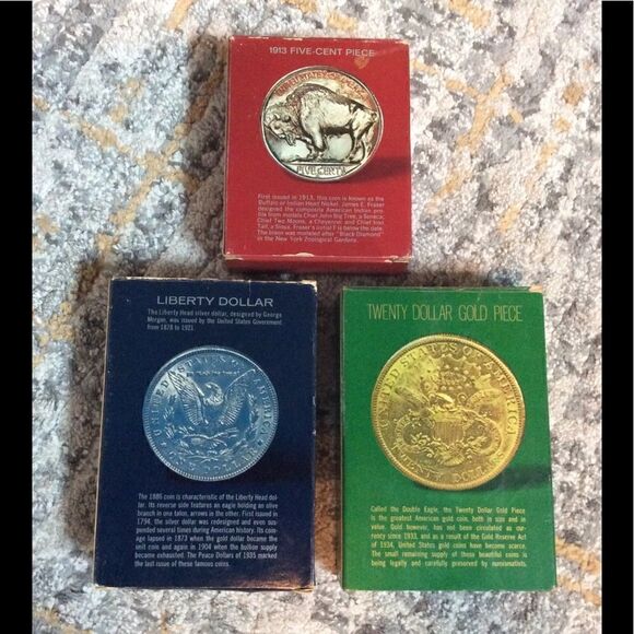 BUNDLE OF VINTAGE AVON BOTTLES! GUC! - Picture 2 of 8